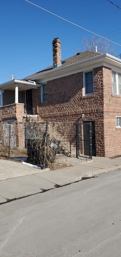 Foto principal - 2714 Mason St