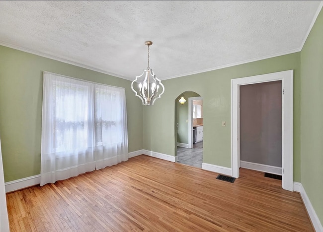 Building Photo - 1391 Jefferson Ave