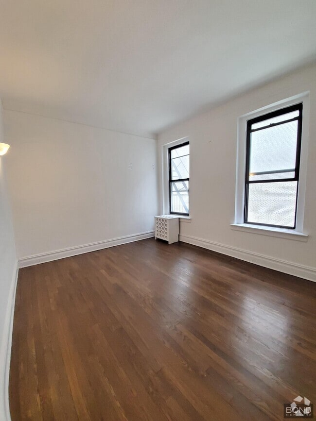 Building Photo - 163 E 87th St