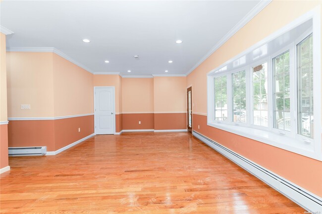 Foto del edificio - 257-24 147th Rd