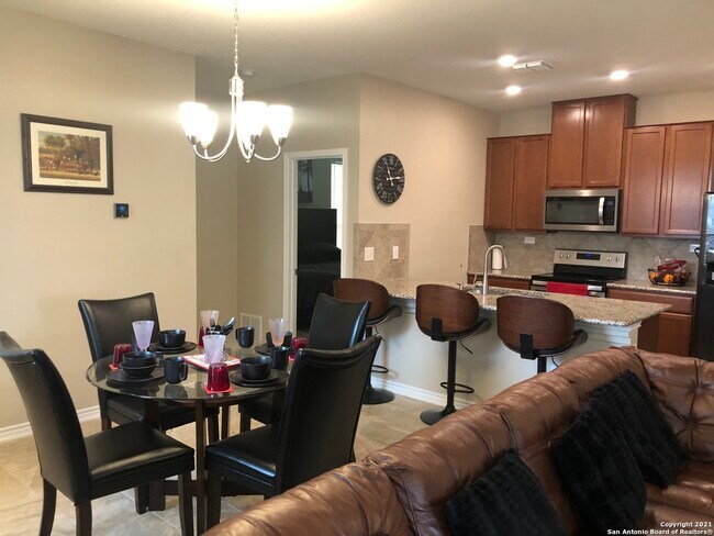 Foto del edificio - 2626 Lake Horizon