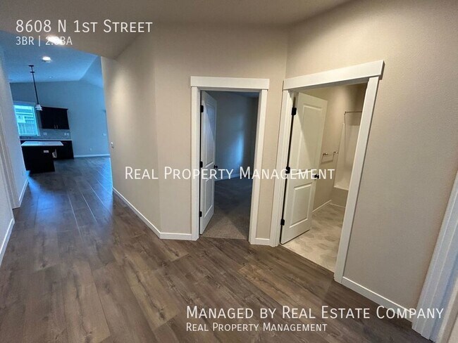 Foto del edificio - 8608 N 1st St