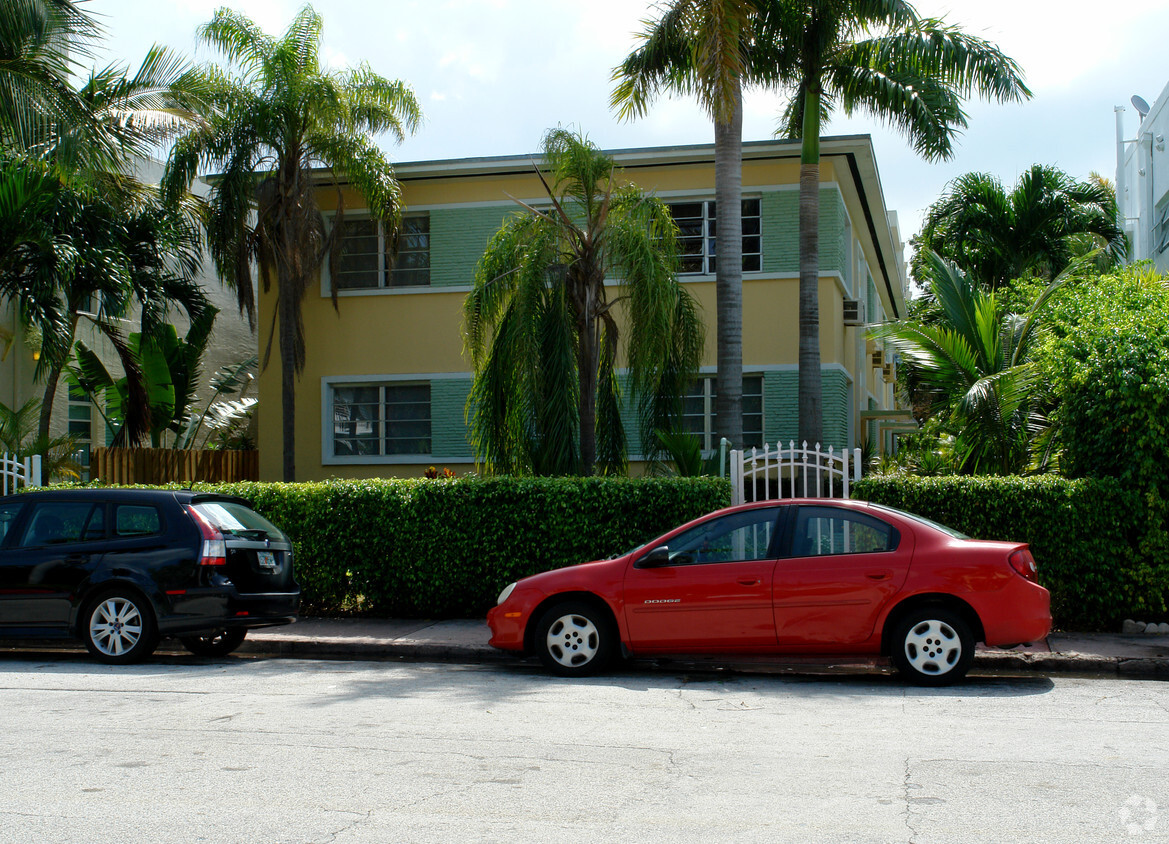 Foto del edificio - Jefferson Avenue Apartments