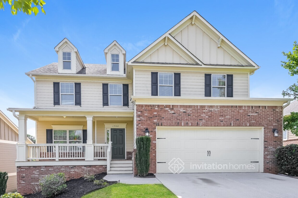 Foto principal - 1700 Summit Village Ln