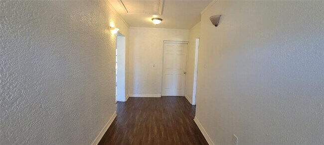 Foto del edificio - 5838 Wyoming Ave