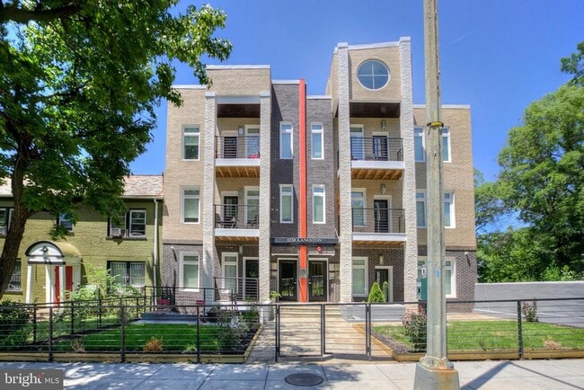 Foto del edificio - 1220 19th St NE