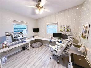 Foto del edificio - 1228 Pineview Ave