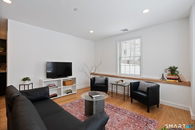 Foto del edificio - 179 Butternut St