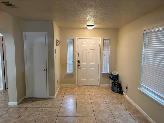 Building Photo - 11834 Eagle Island Ln