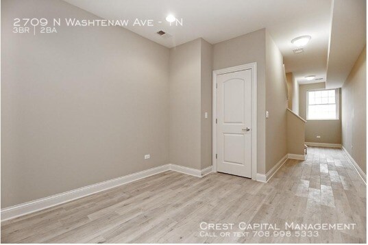 Building Photo - 2709 N Washtenaw Ave -1N