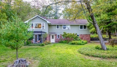 Building Photo - 15 Forestwood Dr