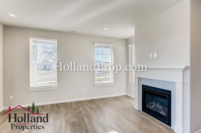Foto del edificio - Modern Luxury Living Near Intel, Parks & Everything You Need!