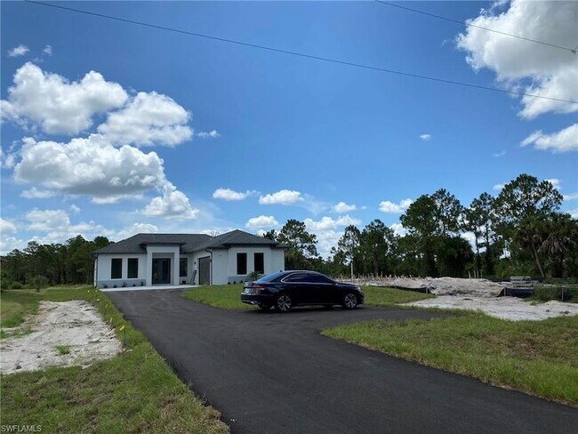 Foto del edificio - 4362 40th St NE