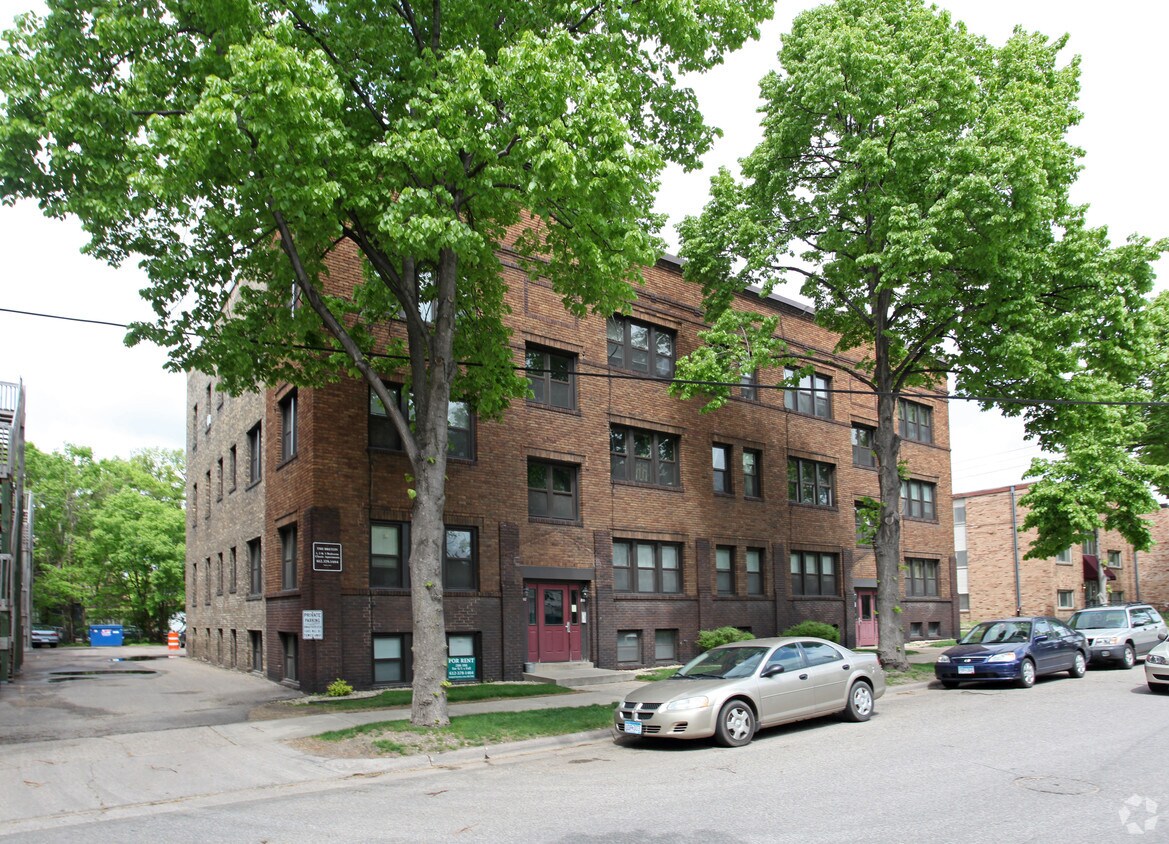 The Breton Apartments Apartments in Minneapolis, MN