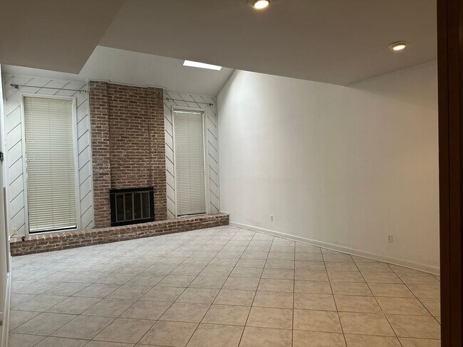 Foto del edificio - 17132 Beaver Springs Dr