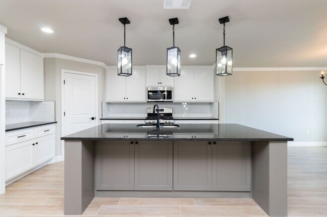 Building Photo - Available with our Lease with Purchase Opt...