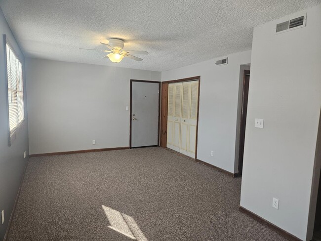 Building Photo - 714 N Campbell St