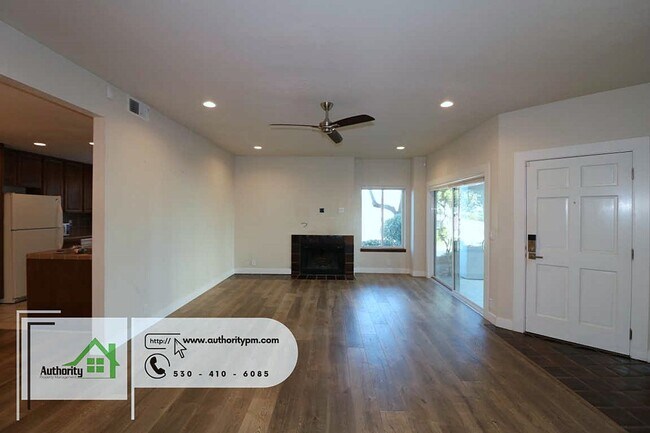 Building Photo - 488 Ridgecrest trail #132 | Beautiful cond...