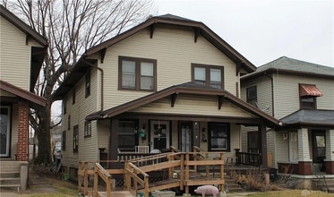 Building Photo - 616-618 S Smithville Rd
