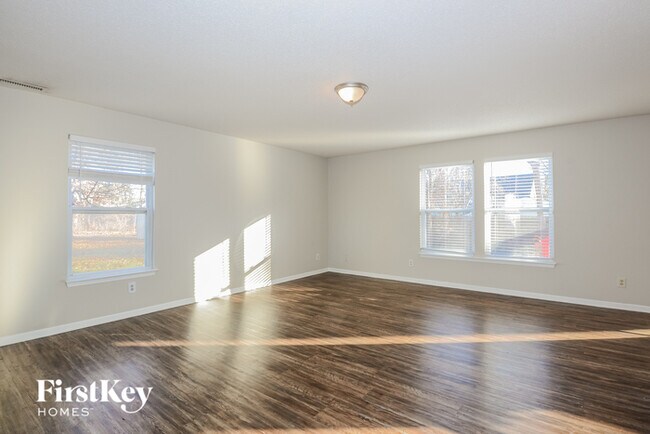 Building Photo - 11918 Serenity Ln