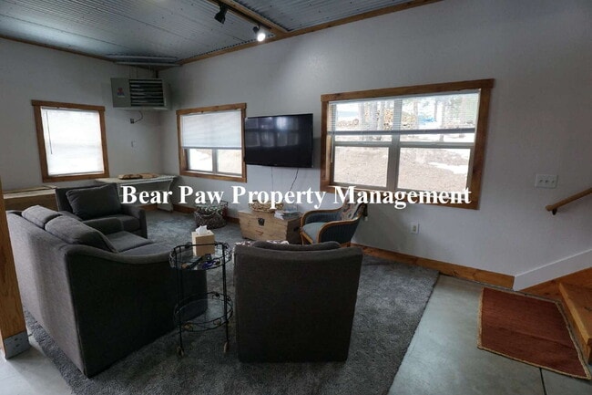 Building Photo - Super Cute, Short Term (SIX MONTHS) Fully Furnished Barndominum in Bailey!!