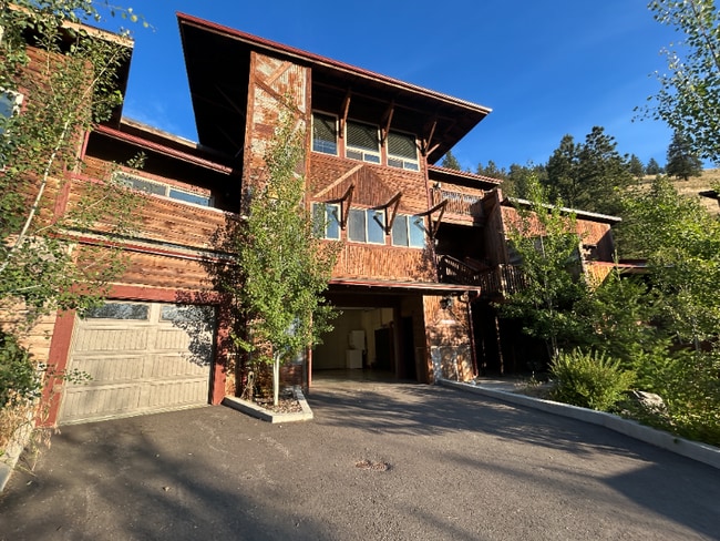 Building Photo - 751 Sun Pillar Loop Building Photo - 751 Sun Pillar Loop