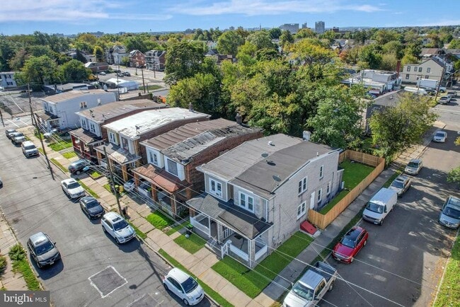 Foto del edificio - 24 Trent Ave