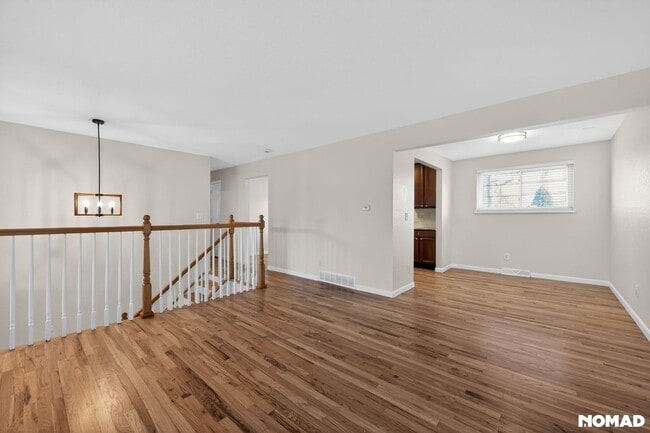 Building Photo - 406 S Uvalda St