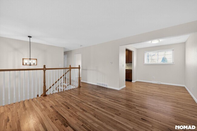 Building Photo - Charming 4BR House in Aurora