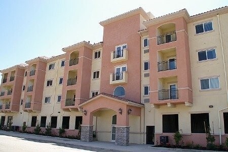 Foto del edificio - 125 N Montebello Blvd