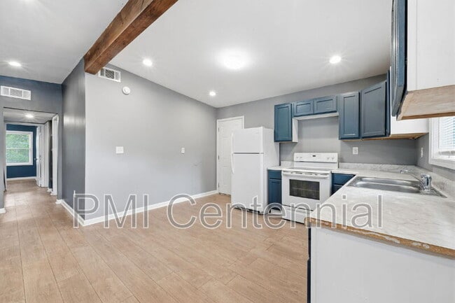 Building Photo - 2800 Grand Ave SW