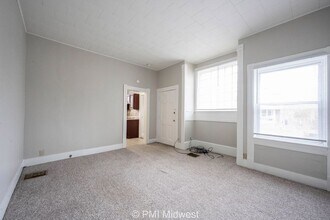 Building Photo - 298 N Water St