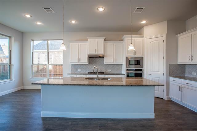 Foto del edificio - 7600 Clear Rapids Dr