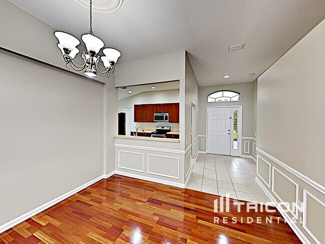 Building Photo - 806 Sea Holly Dr