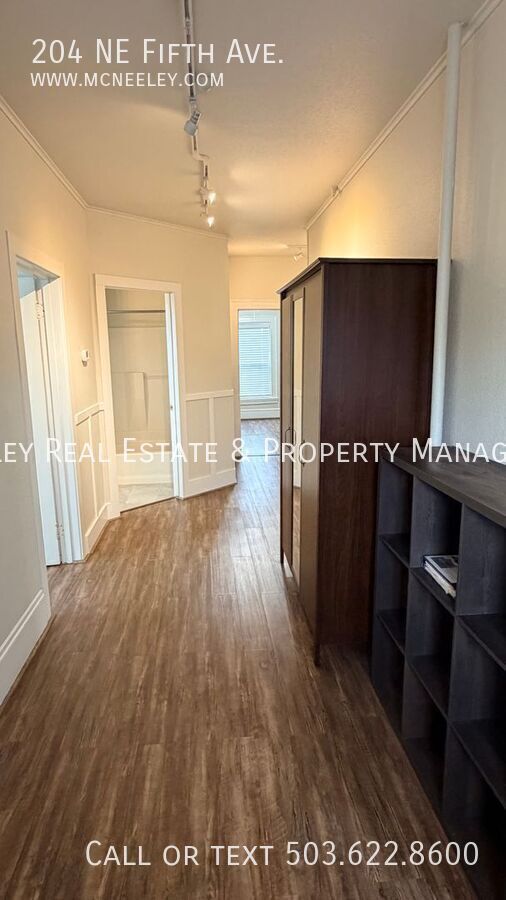 Foto del edificio - 204 NE 5th Ave