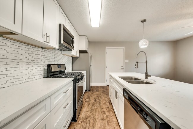 Building Photo - Prairie Apartments