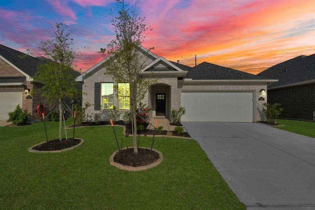 Foto principal - 8230 Delta Down Dr