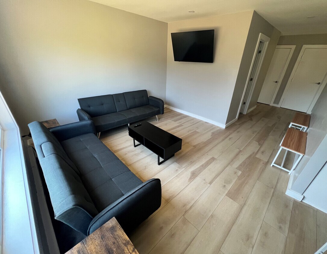 1705 Redoubt Ave, Kenai, AK 99611 Condo for Rent in Kenai, AK