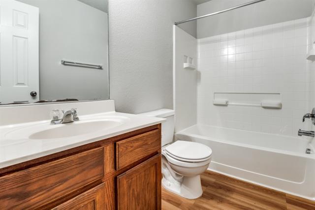 Foto del edificio - 12406 Worthington Ln