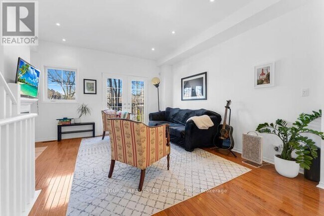 Photo du bâtiment - 25 Rankin Crescent