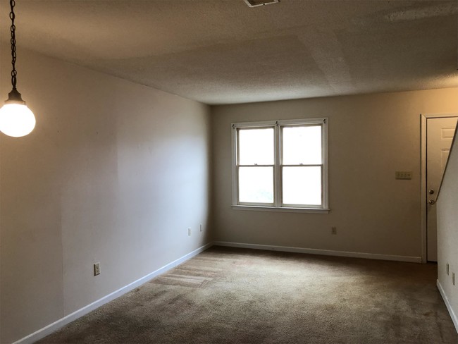 Foto del edificio - 222 Laurel Ave E