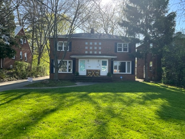 Primary Photo - 306 Center Rd