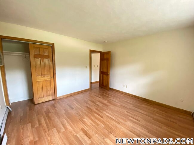 Building Photo - 286 Grove St