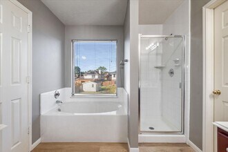 Building Photo - 3111 Rainmont Ln