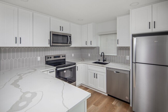 Building Photo - 5140-5142 Catoctin Dr.