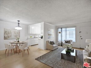 Building Photo - 440 Raymond Ave