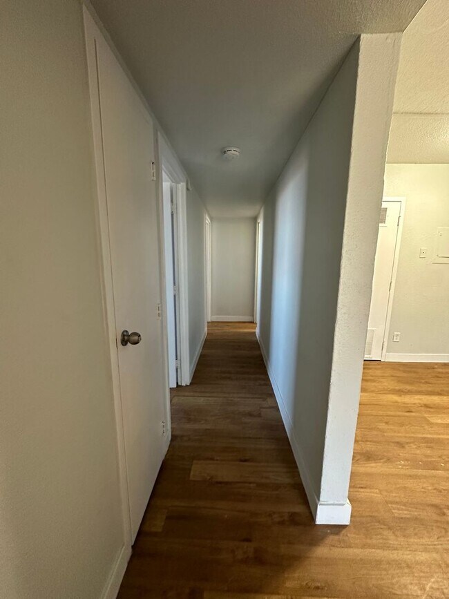 Foto del edificio - NShields636 (KC-LN-KB)