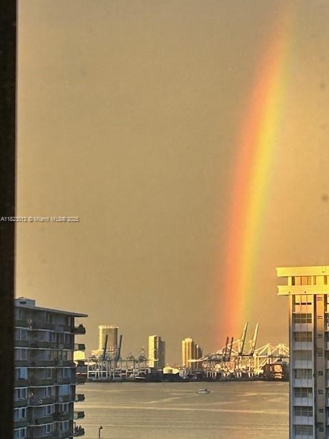 Foto del edificio - 151 SE 15th Rd