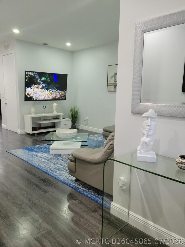 Foto del edificio - 6960 Long Pine Cir