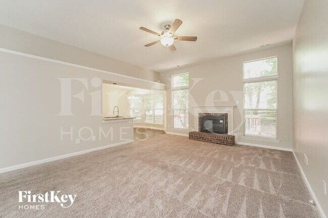 Foto del edificio - 7424 Hubbard Woods Rd